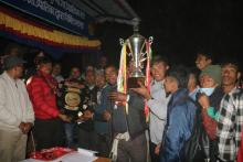 राष्ट्रपति रनिङ्ग शिल्ड-२०८० को प्रथम पुरस्कार दिनु हुँदै गाउँपालिका अध्यक्ष श्री लोकेन्द्र बहादुर राई